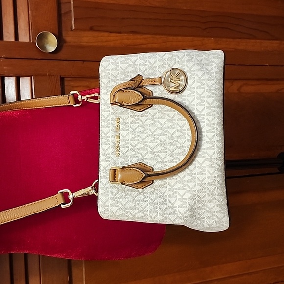MICHAEL Michael Kors Handbags - Camille Small Logo and Leather Satchel
